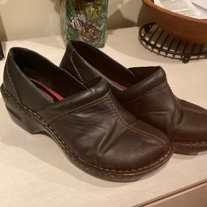 Black work clogs